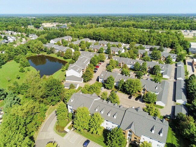 Foto del edificio - Hunters Hollow Apartments