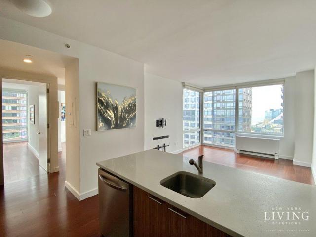 Foto del edificio - 2 bedroom in New York NY 10036