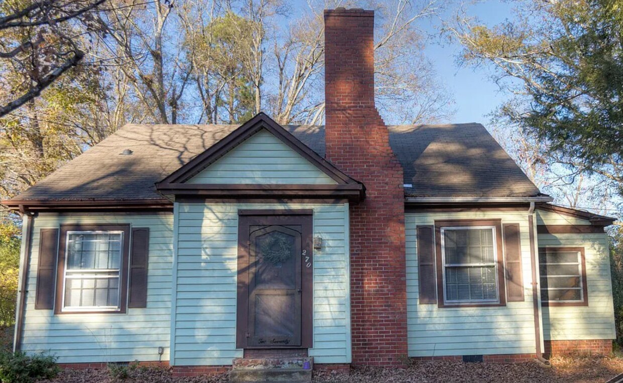 Primary Photo - 270 Sunset Dr