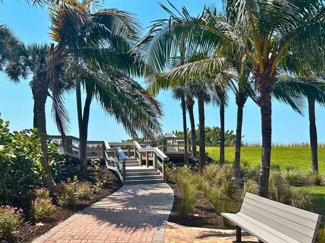 Building Photo - 4751 Gulf Shore Blvd N