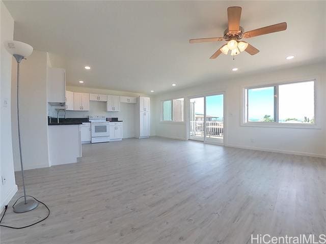 Building Photo - 92-686-686 Paakai St