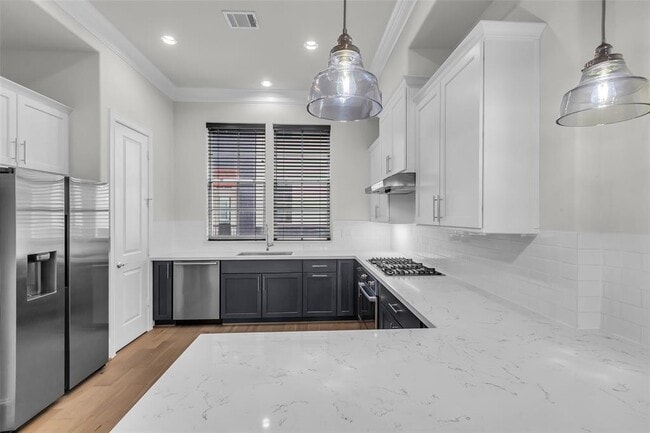 Photo - 809 Bringhurst St Townhome