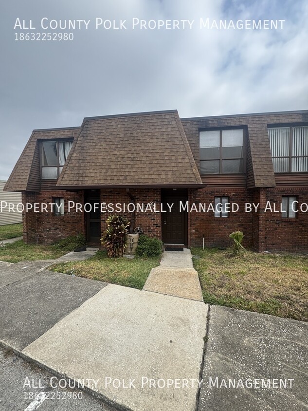 Primary Photo - 1836 N Crystal Lake Dr