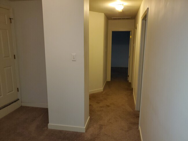 Upstairs Hallway - 5989 Green Haven Dr