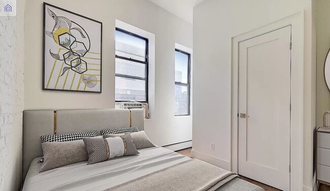 Building Photo - 114 Ridge Street