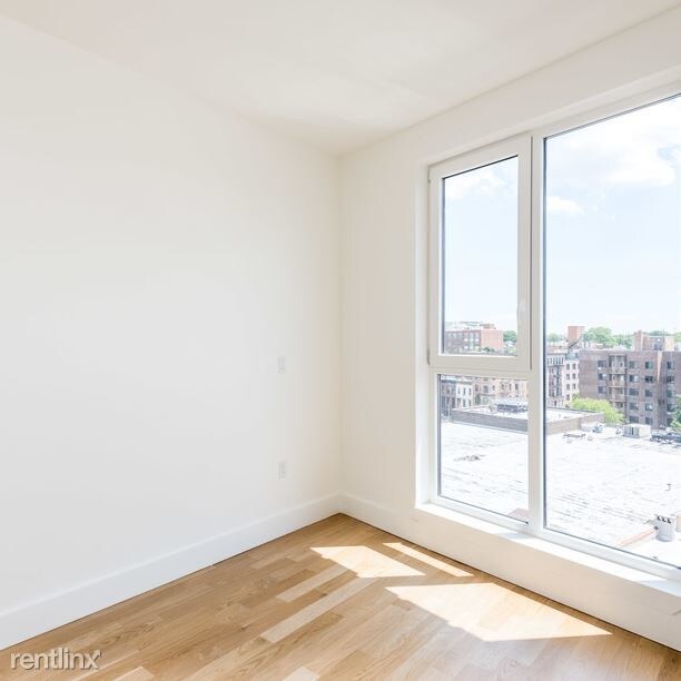 Building Photo - 1460 Fulton St