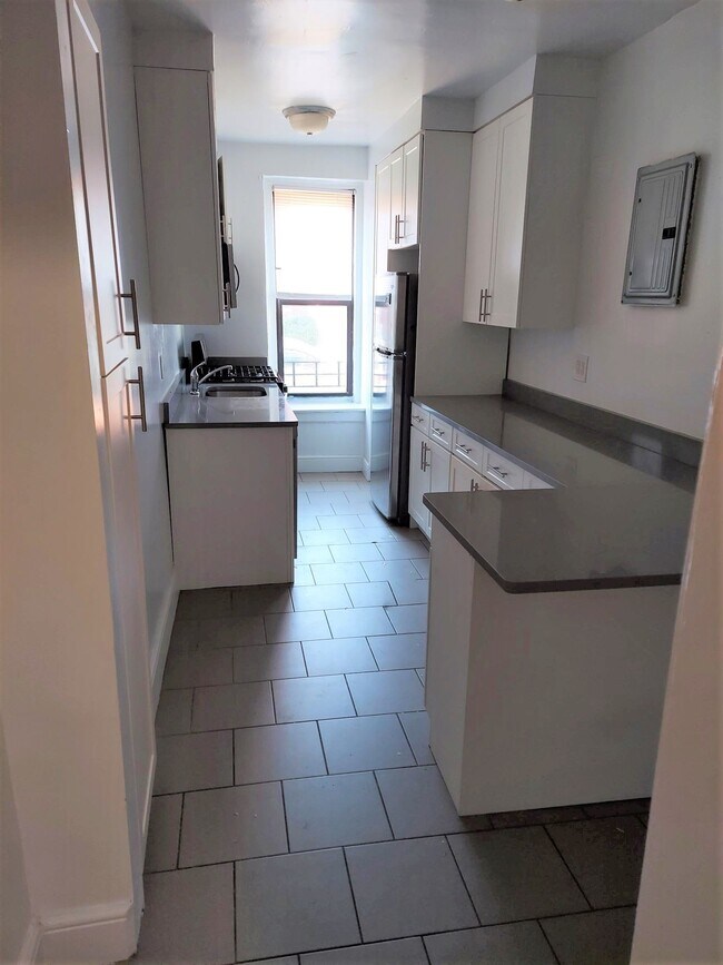 Foto del edificio - 1640 Ocean Pkwy