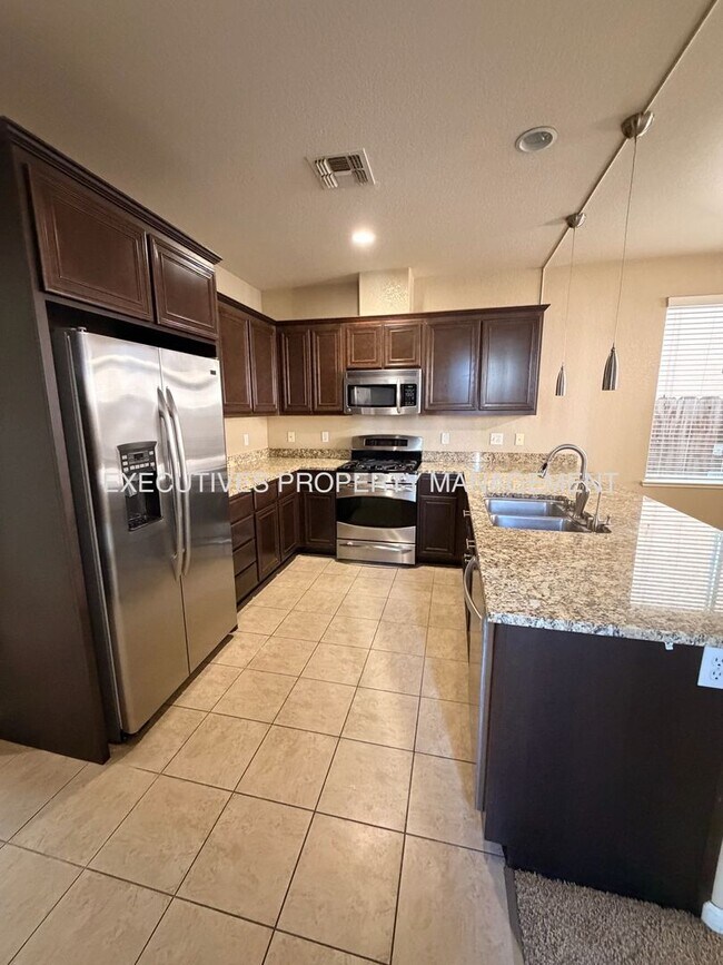 Foto del edificio - 3895 Bethpage St