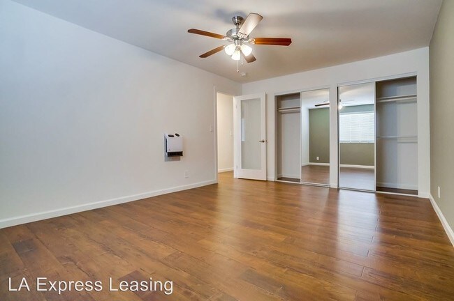 Building Photo - 3638 W 113th St