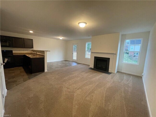 Building Photo - 357 Royal Fern Dr