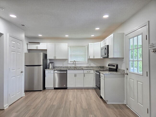 Foto del edificio - 4 bedroom in Maiden