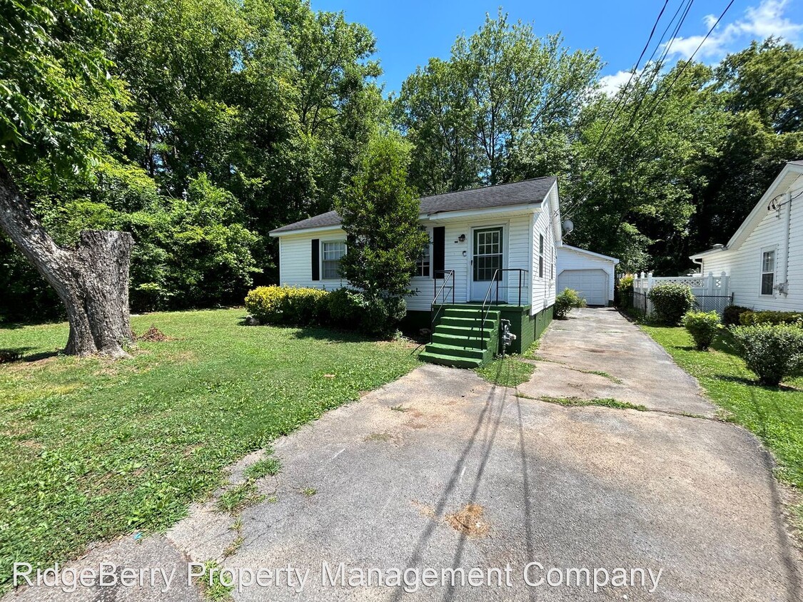 Primary Photo - 2 br, 1 bath House - 614 SW East 19th St