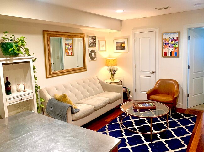 Foto del edificio - 1424 L St SE