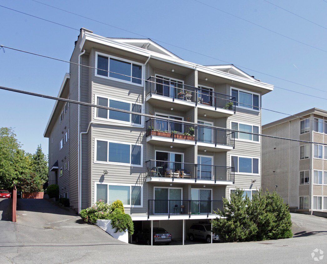 Primary Photo - 8534 Phinney Ave