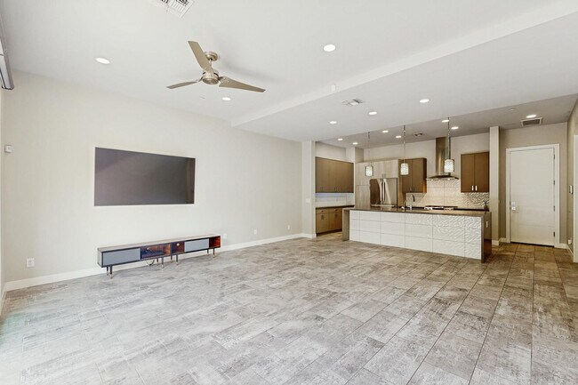 Foto del edificio - 2645 E Osborn Rd