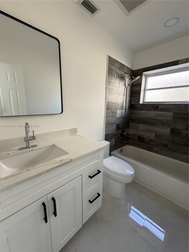 Foto del edificio - 709 NW 6th St