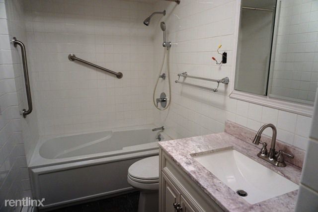 Foto del edificio - 4 br, 2 bath Apartment - 926 E 85th St