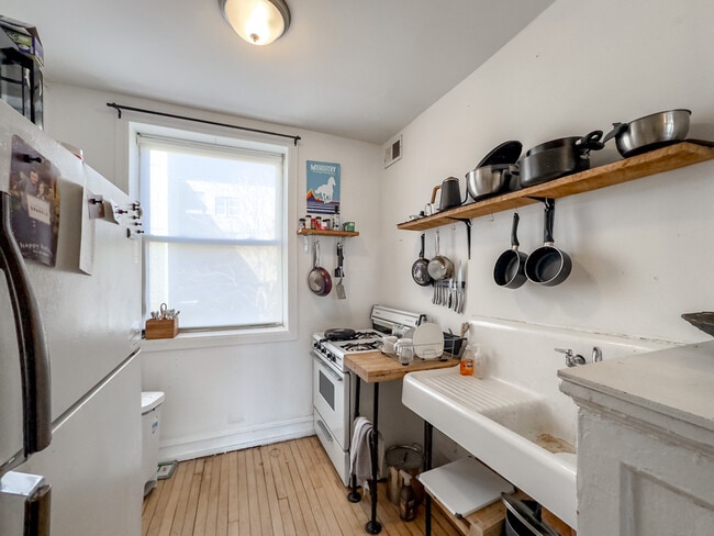 Building Photo - 2027 N Humboldt Blvd