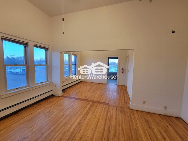 Building Photo - 101 2nd Ave N