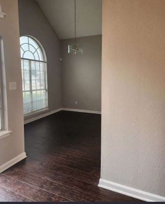 Foto del edificio - Beautiful 3 Bed 2.5 Bath Home in Grand Prairie, TX