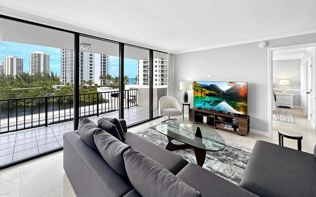 Foto del edificio - 4200 N Ocean Dr