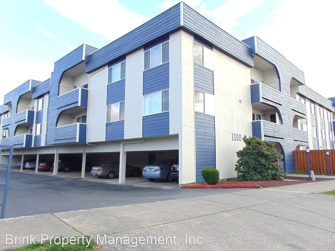 Primary Photo - 2 br, 1 bath House - 1100 Harrington Ave N...