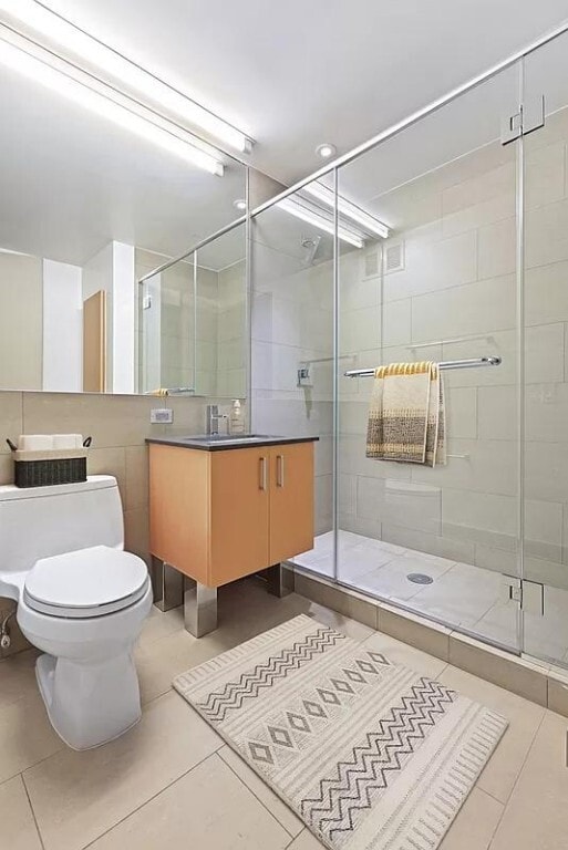 Building Photo - 8 Spruce St