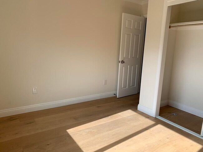 Foto del edificio - 522 Scott Ave