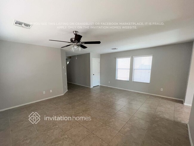 Building Photo - 618 N 112th Dr