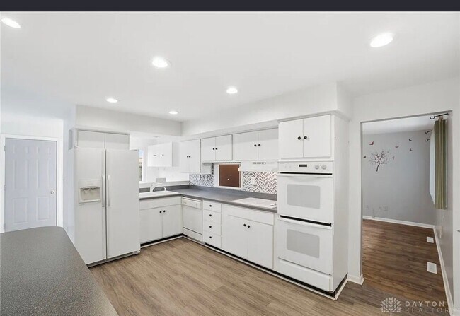 Foto del edificio - 4360 Wallington Dr