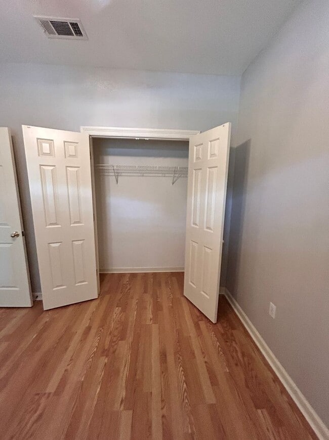 Building Photo - GREAT 3BR HOME IN LSU AREA!