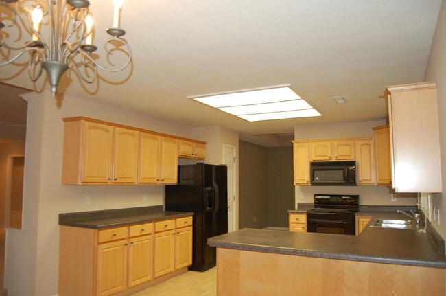 Building Photo - 1205 Sedona Villas Dr