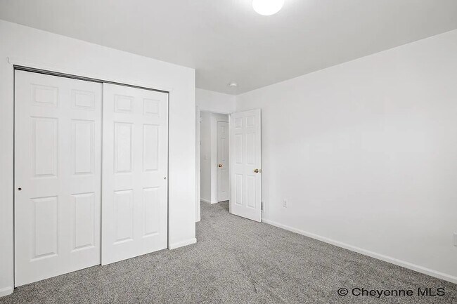 Foto del edificio - 523 W 3rd St