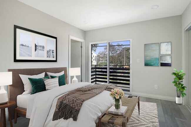 Moderna habitación principal - 4114 Oakwood Ave