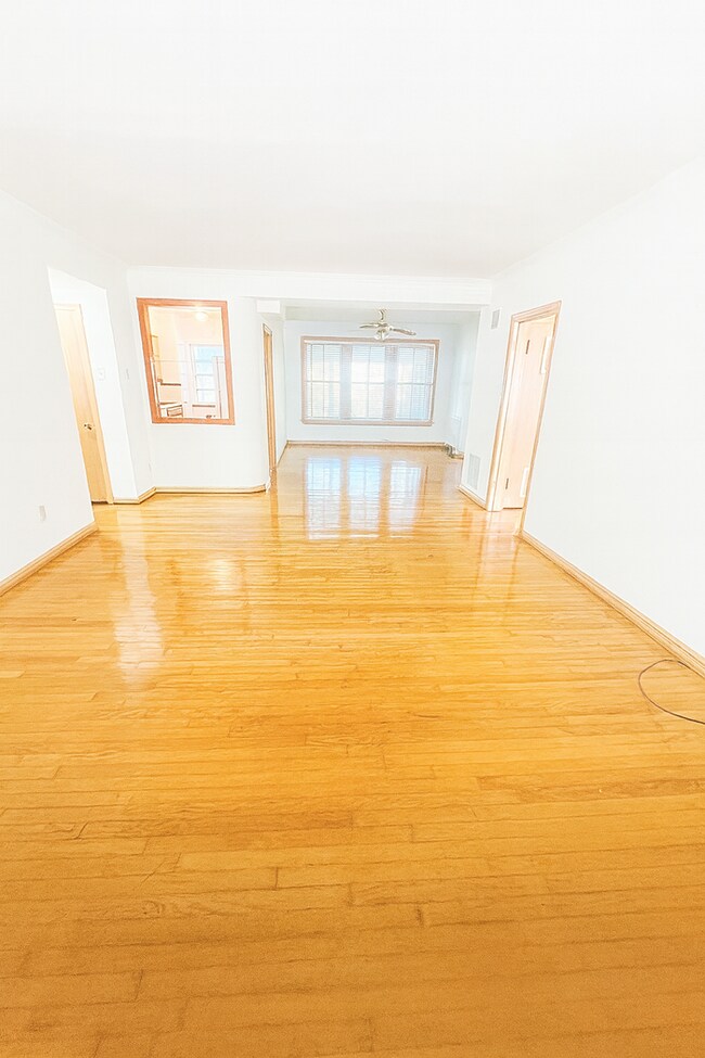 Foto del edificio - 8241 Delmar Blvd