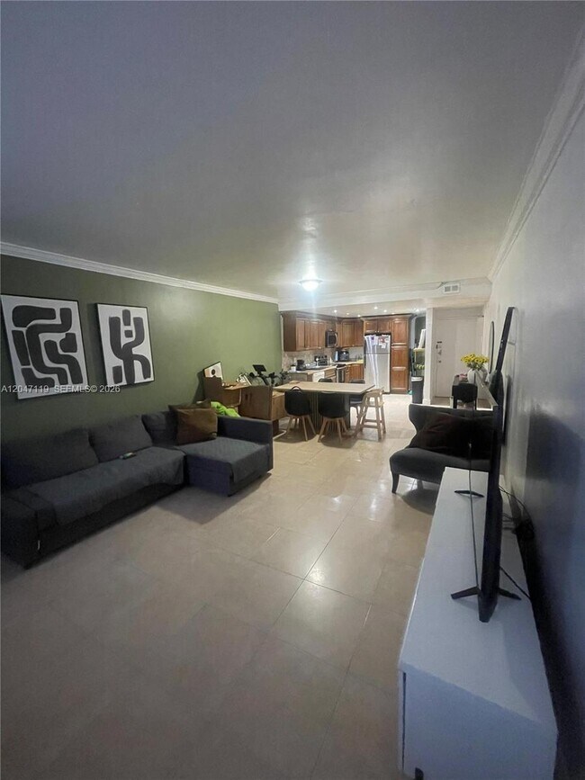 Foto del edificio - 1351 NE Miami Gardens Dr
