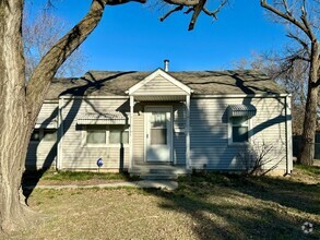 Building Photo - 1040 S Sedgwick St