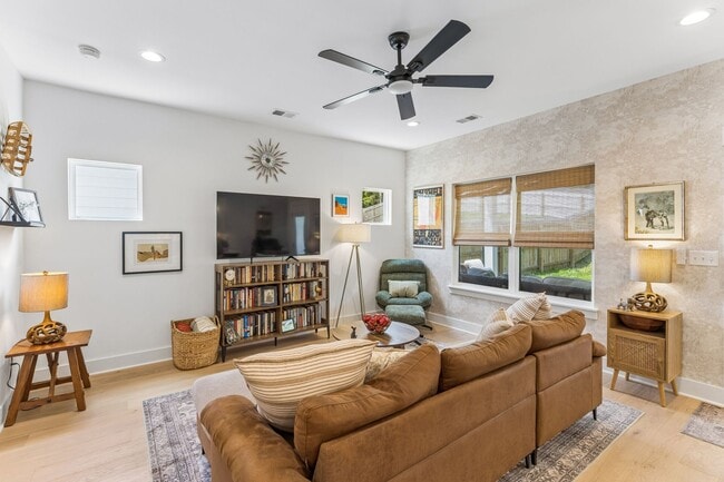 Photo - 2025 Pleasant Cv (Nashville, TN) House