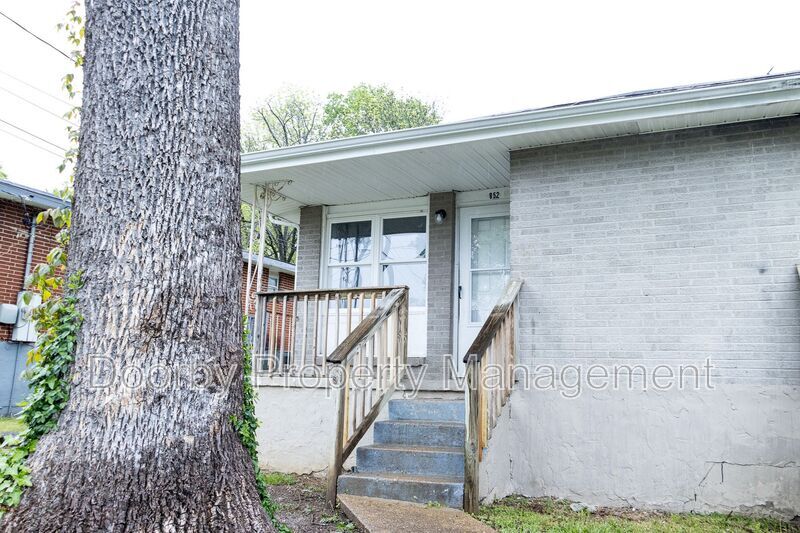 Primary Photo - 852 Arlington Ave