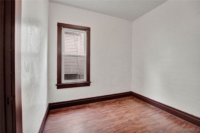 Foto del edificio - 214 Ludington St