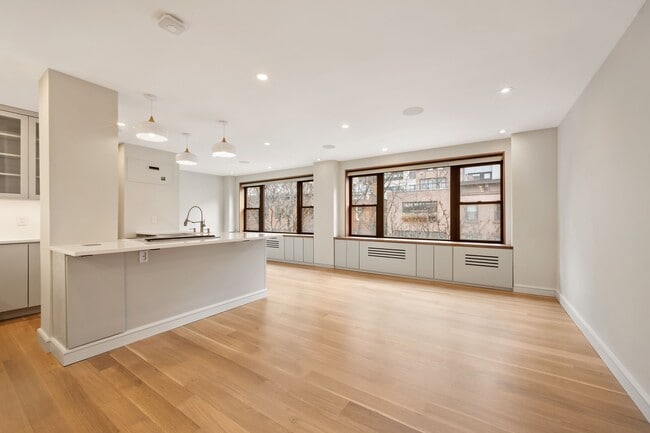 Photo - 50 King St Apartment