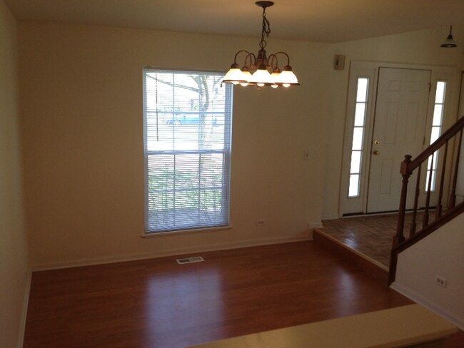 Building Photo - 1150 Coldspring Rd