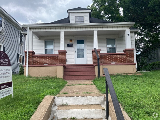 Building Photo - 1518 Tazewell Ave SE