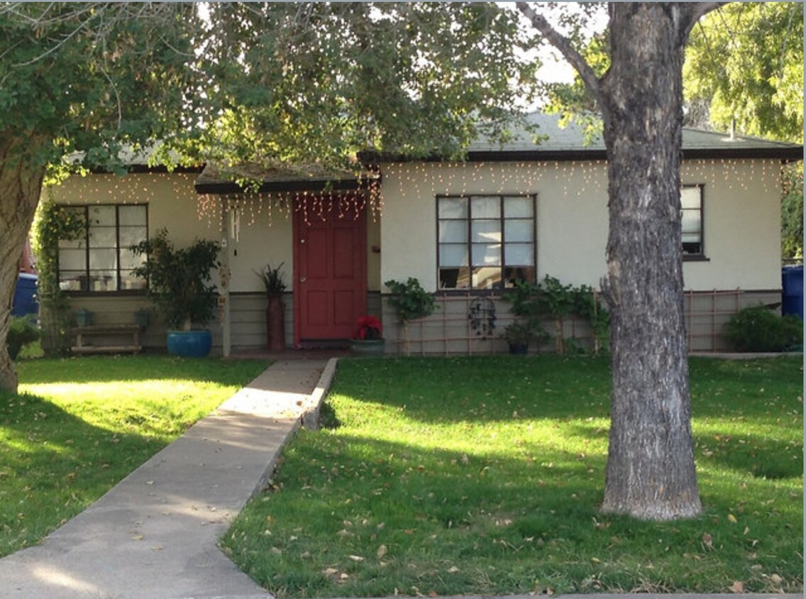 Foto principal - 1214 S Wilson St