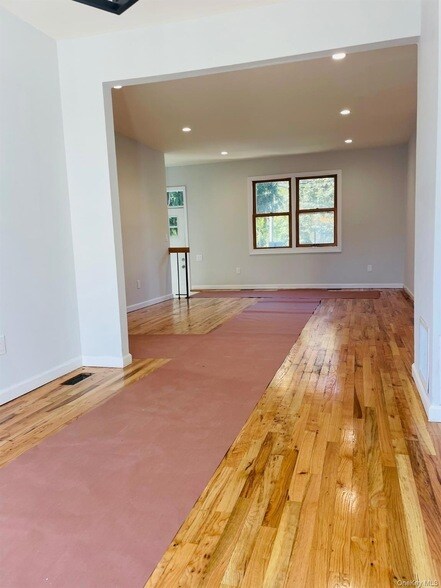 Foto del edificio - 16 Oldwood Rd S