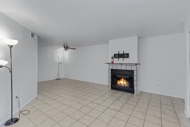 Photo - 2/2 Apartment