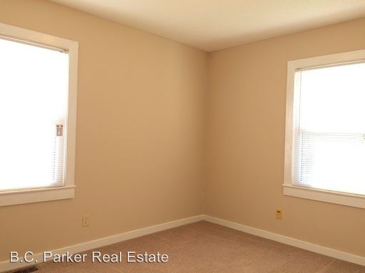 Building Photo - 2562 Park Road Ext