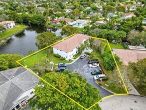 Building Photo - 4295 NW 114th Terrace
