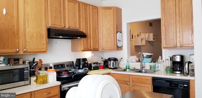 Foto del edificio - 60 Highland Cir