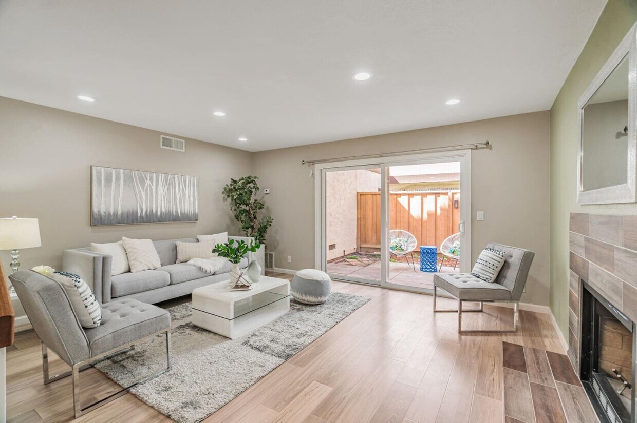 Foto principal - 7145 Rouse Ct